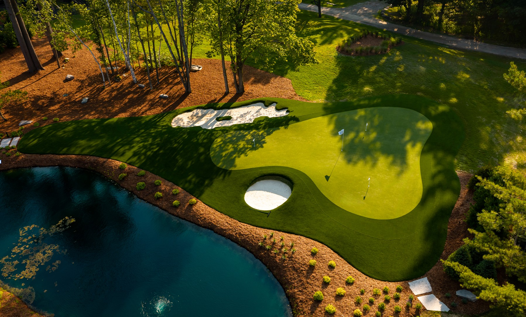 Signature Putting Greens & Golf Complexes in Muskoka, Ontario